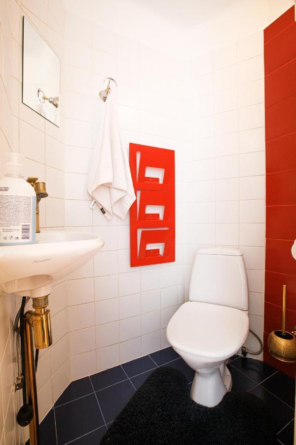 Apartment Peegel In City Center Free Parking Tallinn Exterior photo