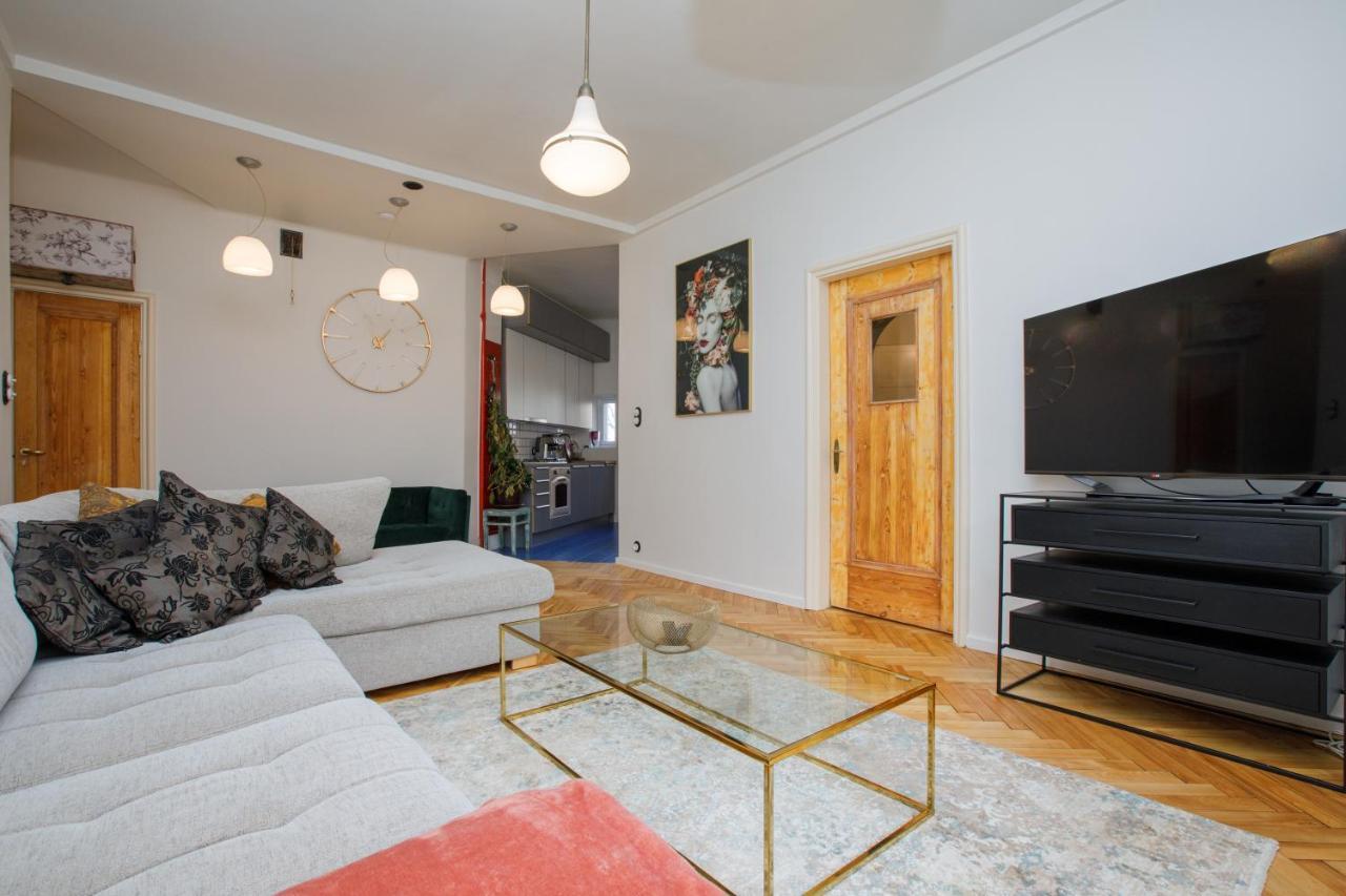 Apartment Peegel In City Center Free Parking Tallinn Exterior photo